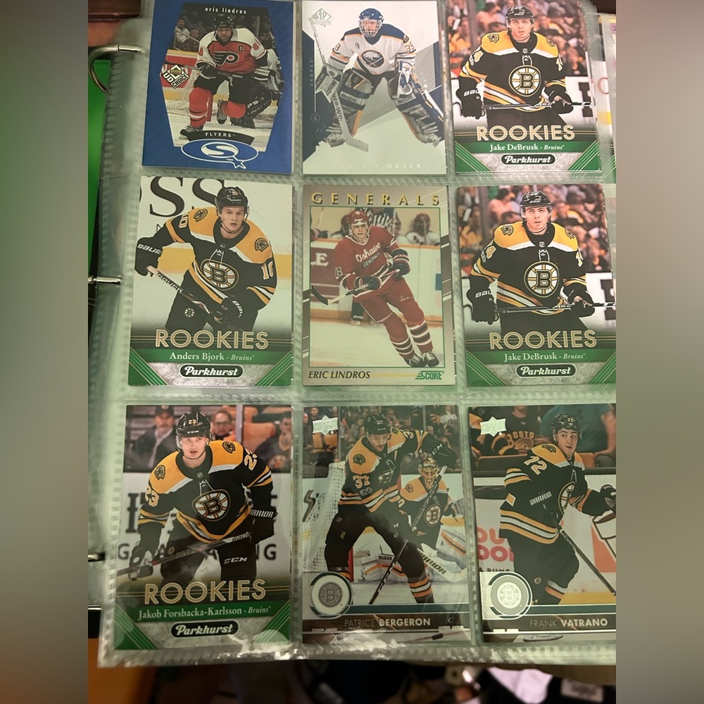 9 Assorted NHL hockey cards